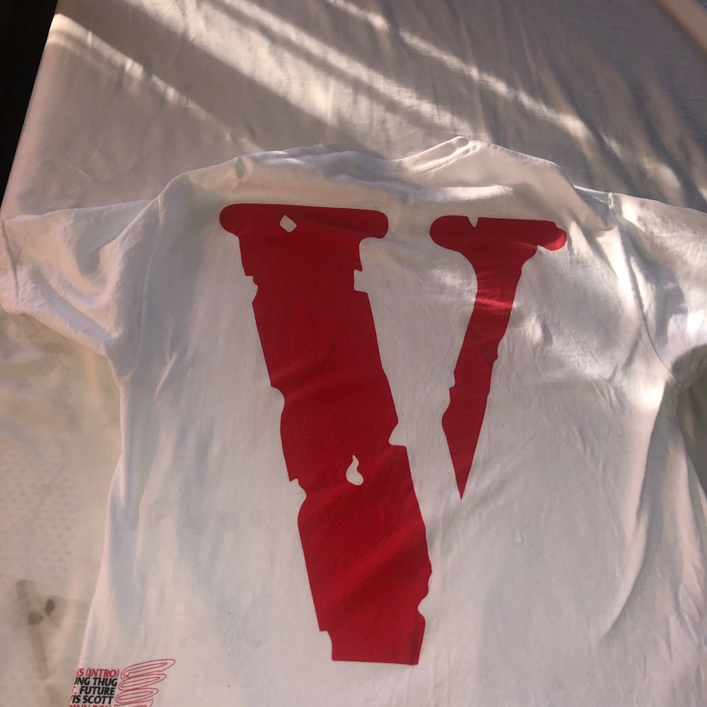Vlone white tee shirt nav tour collection
